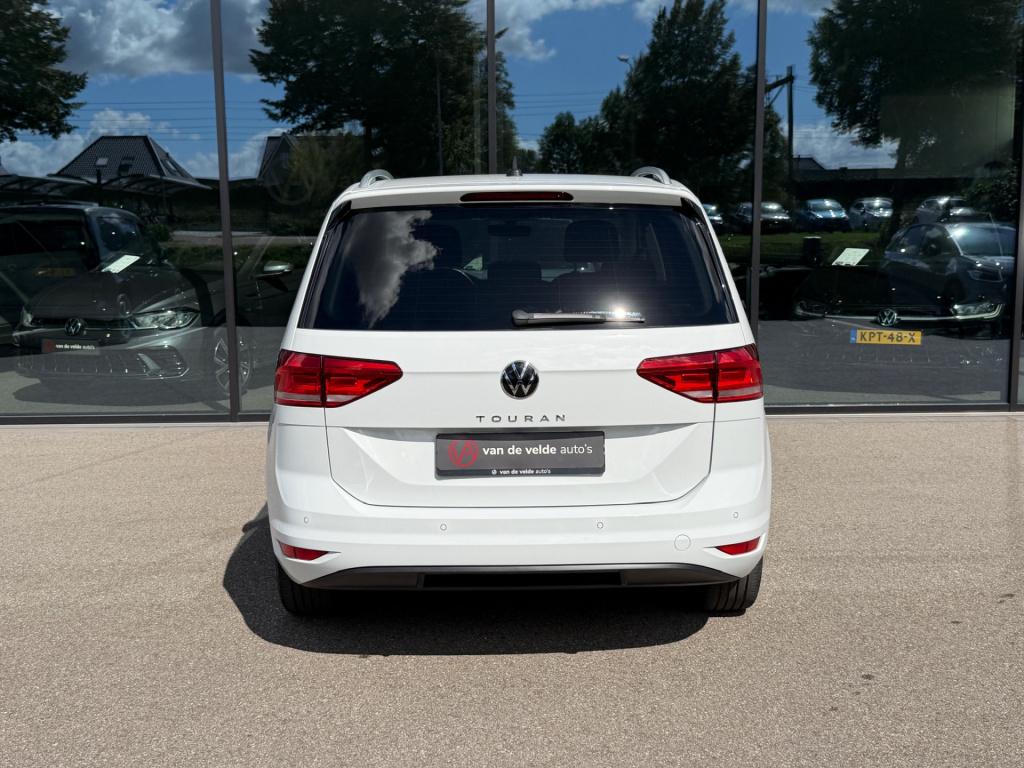 Volkswagen Touran 1.5 tsi 150pk highline | trekhaak | led | carplay | 17 in
