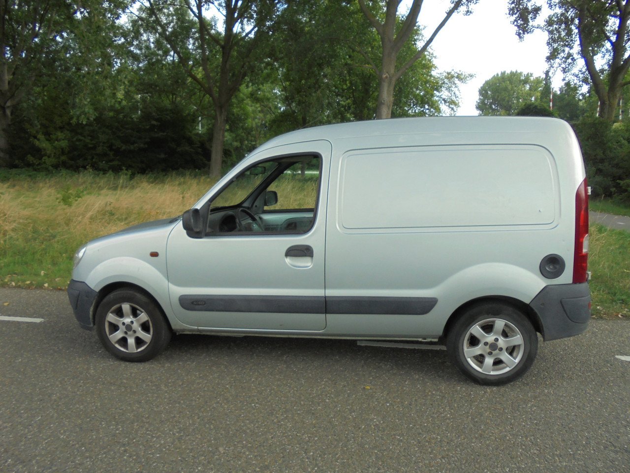 Kubistar ZO MEENEEM auto in redelijke  conditie € 795