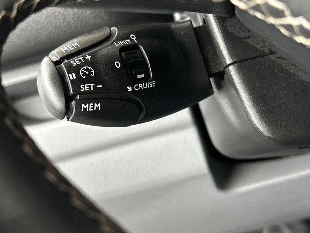 Opel Vivaro 2.0 cdti l2h1 innovation | carplay | trekhaak | pdc |