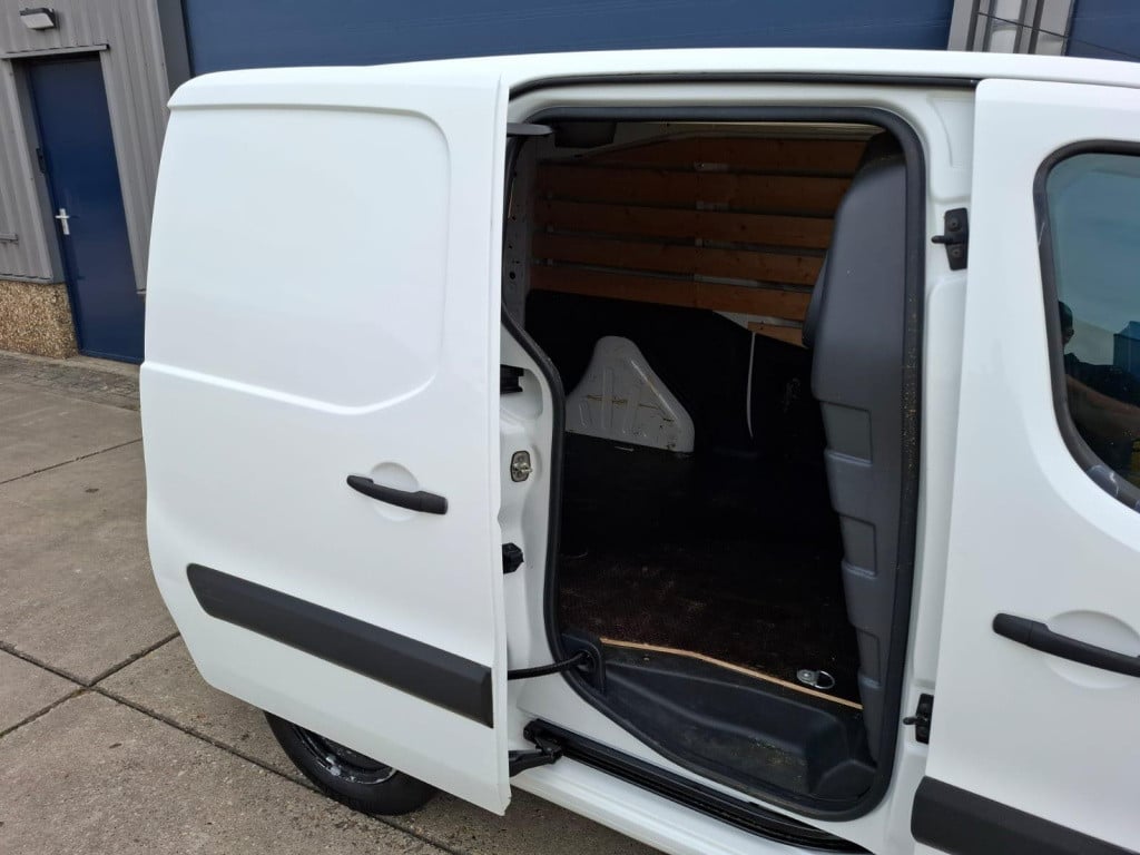 Peugeot Partner 120 1.6 hdi 75 l1 xr airco / nap / elektrische ramen / 3 zi