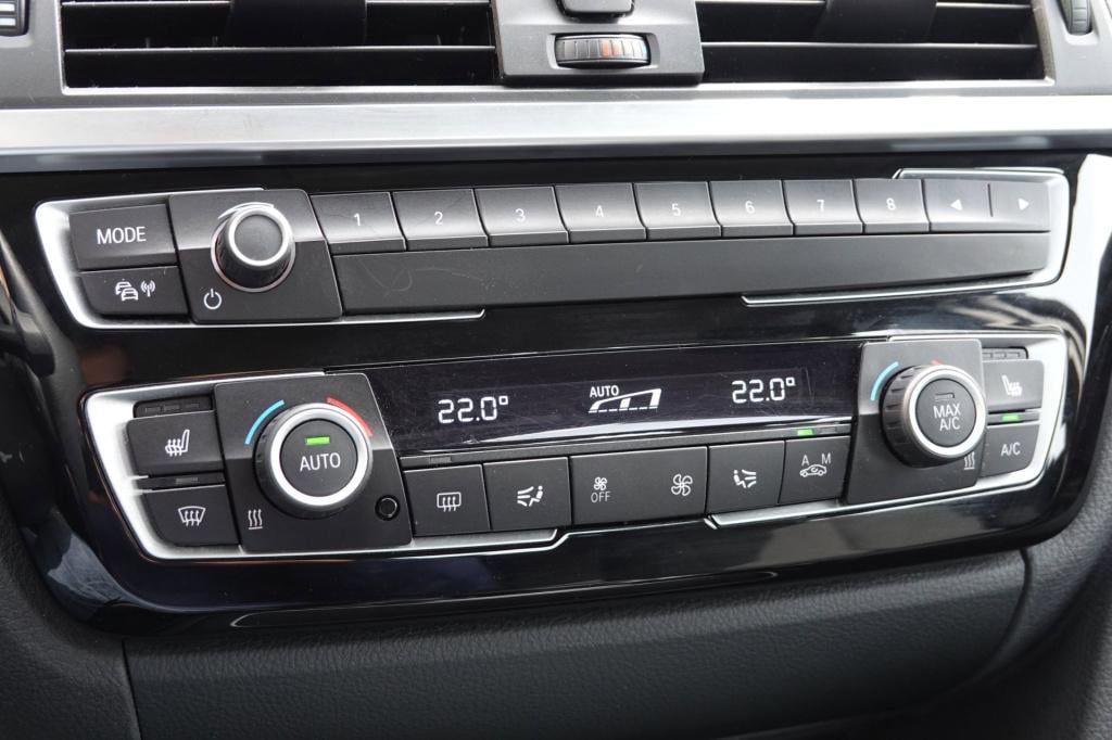 BMW 3-serie 320i executive