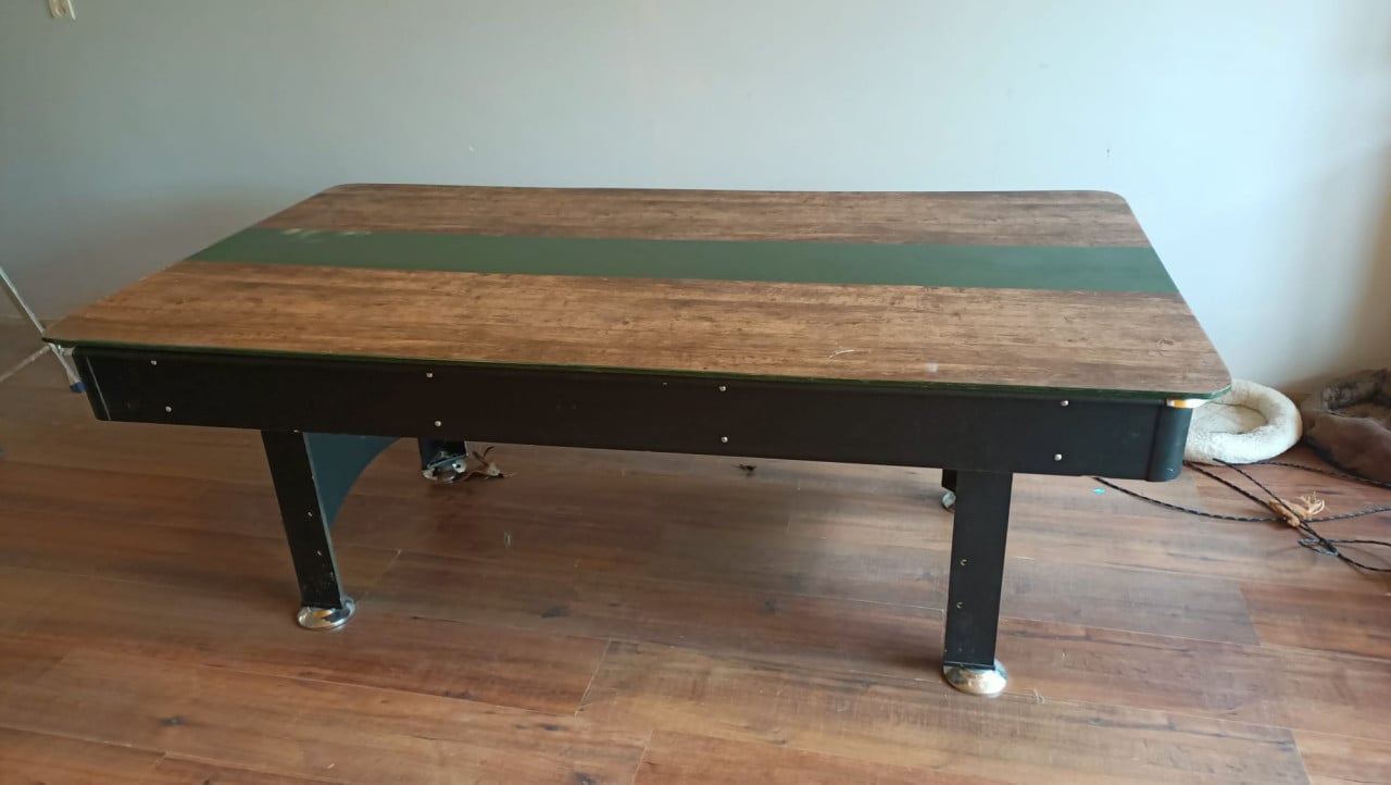 Pooltafel voor elk aannemelijk bod!