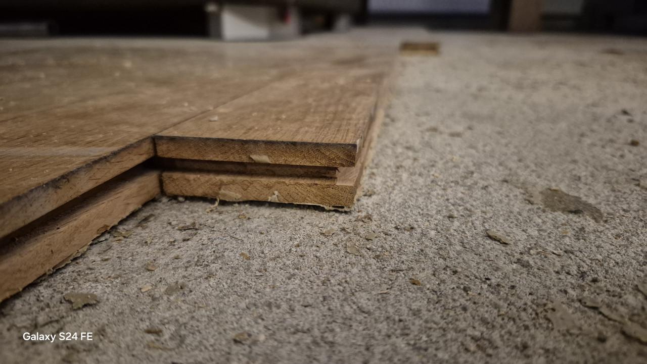 Massief rustiek eiken vloer