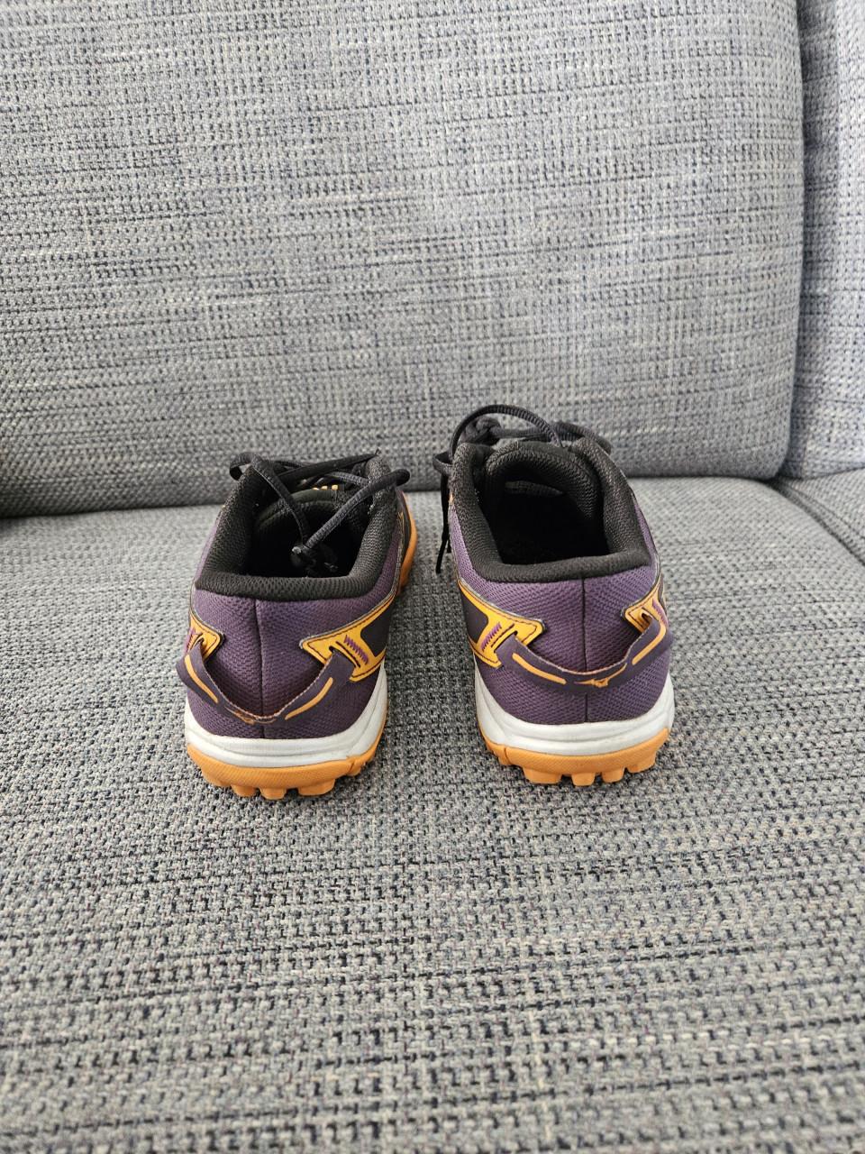 Mizuno junior korfbal / hockey sportschoenen 37