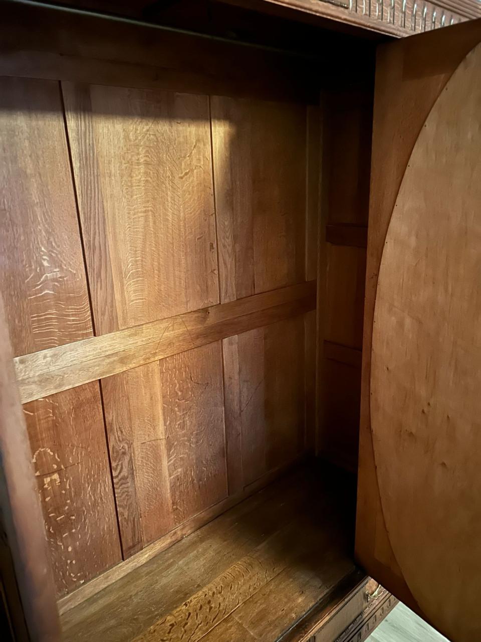 Massief houten Linnenkast met spiegel