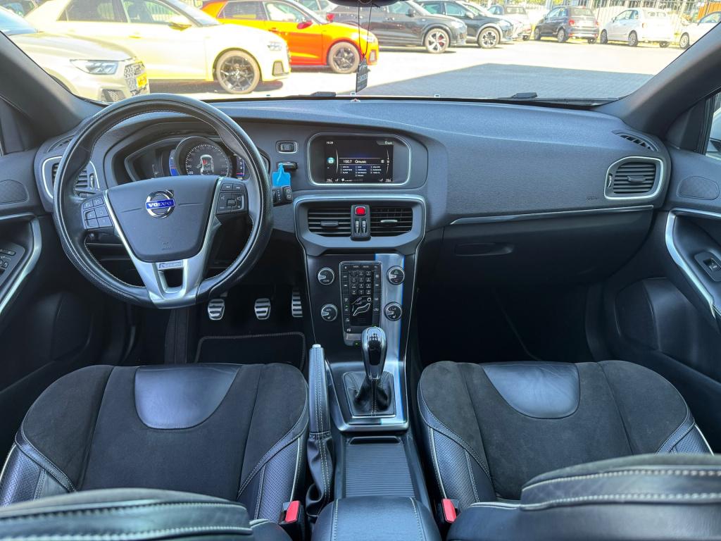 Volvo V40 2.0 d2 r-design business * nap * 100% onderhouden * 2e eigenaar