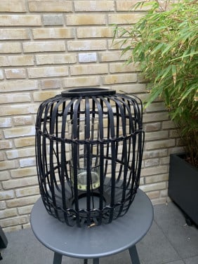 Windlicht met glazen kaarsen houder