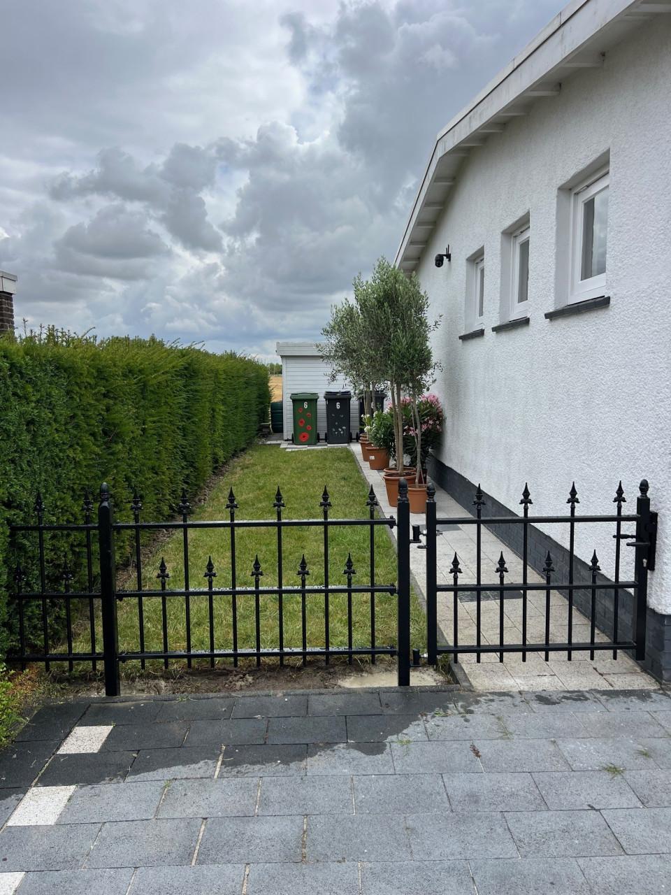 Alle soorten en maten van Hekwerken - Tuinpoorten en Inrijpoorten.