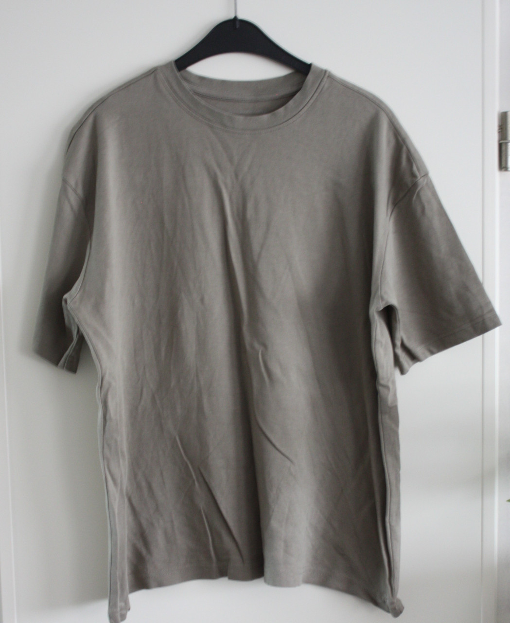 Grijs groen tshirt maat m