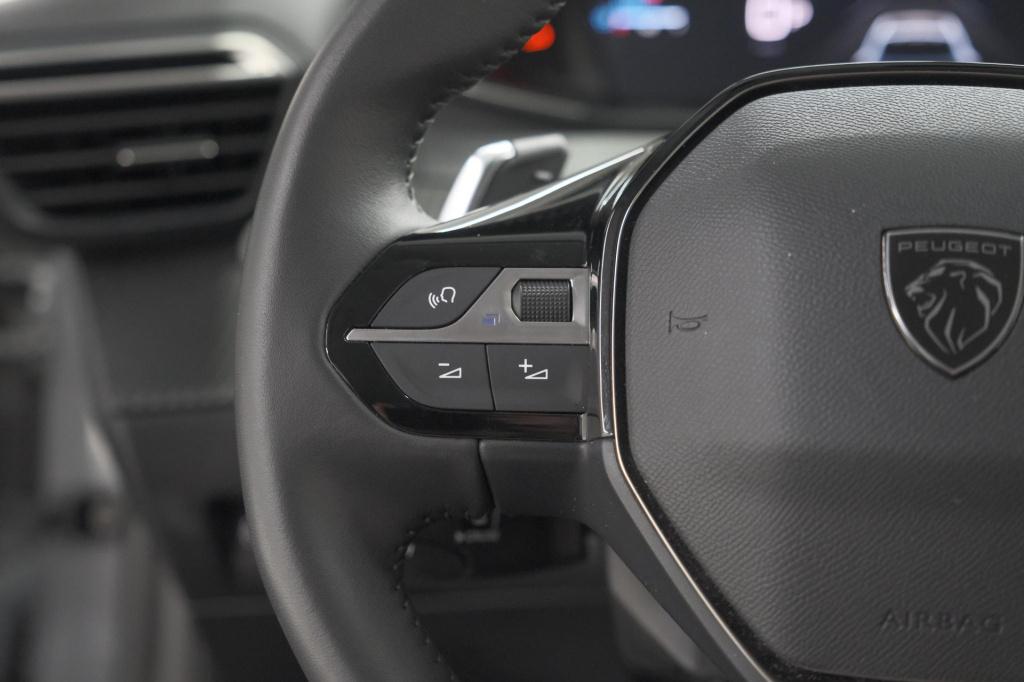 Peugeot 208 1.2 hybrid 110 e-dcs6 allure | apple carplay | parkeersensoren 