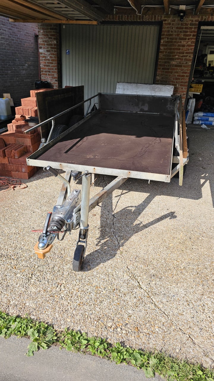Aanhanger 2-assen 1600-2500kg