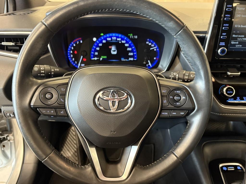 Toyota Corolla Touring Sports 2.0 hybrid first ed.