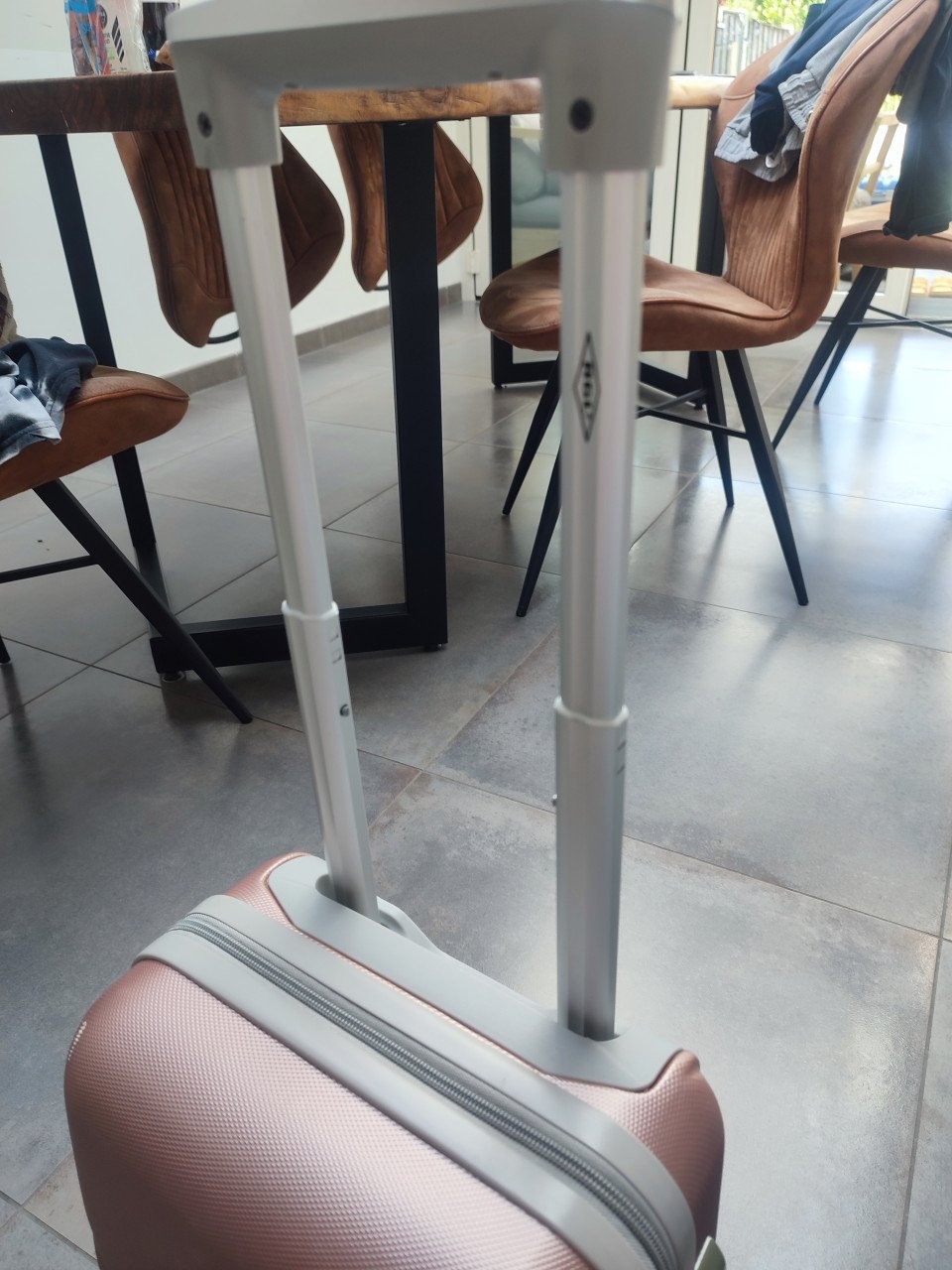 Kleine bagage op wielen 40x30x20