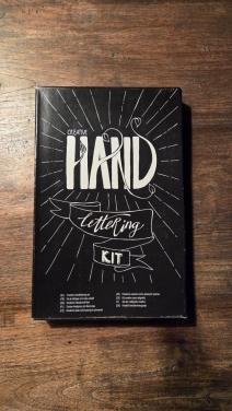 Handlettering-set niet gebruikt.