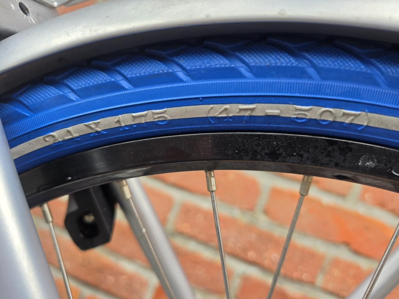 Cortina u4 24 inch zilver