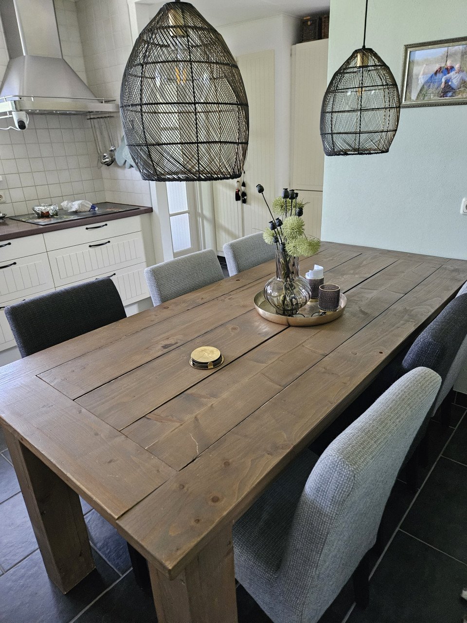 Eettafel eventueel met 6 stoelen