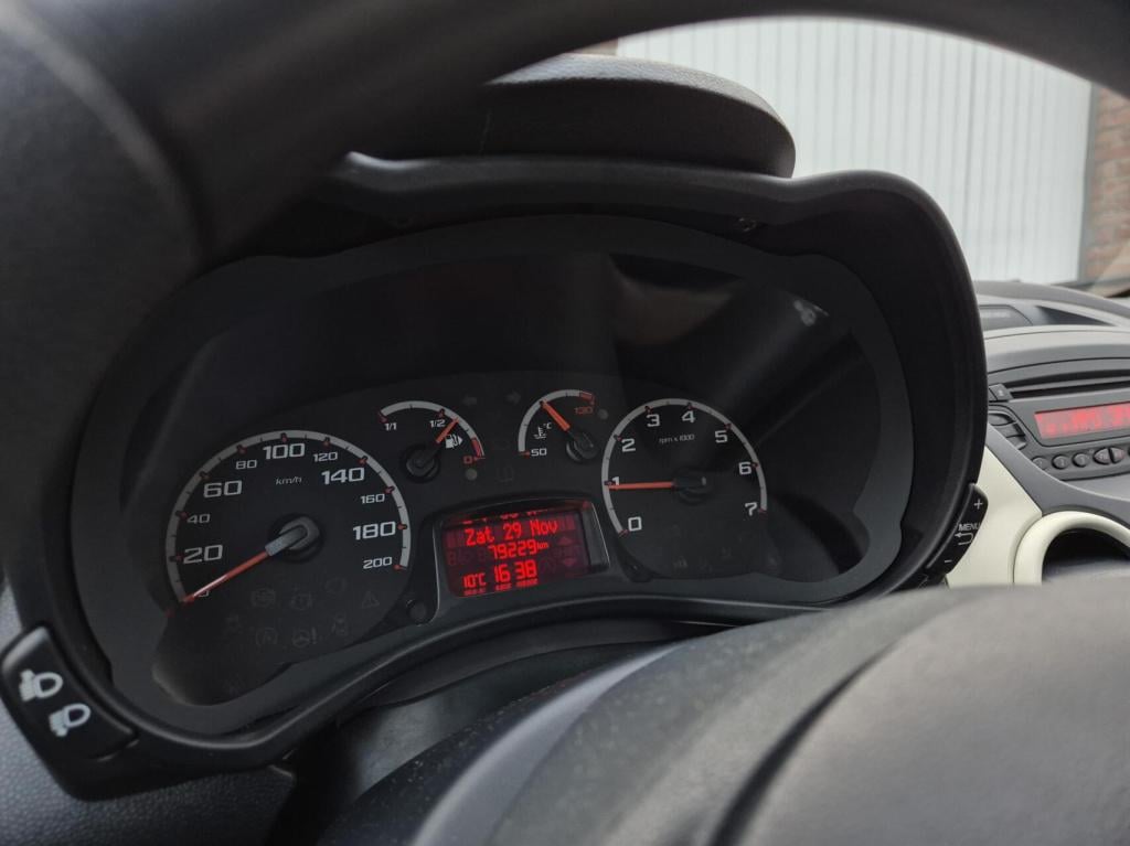 Ford KA 1.2 style origineel nl / airco / nieuwe distriebutieriem