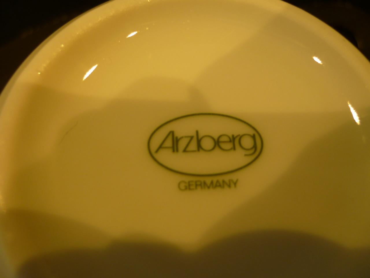 Set van 2 kop en schotel Arzberg Kunst Collectie