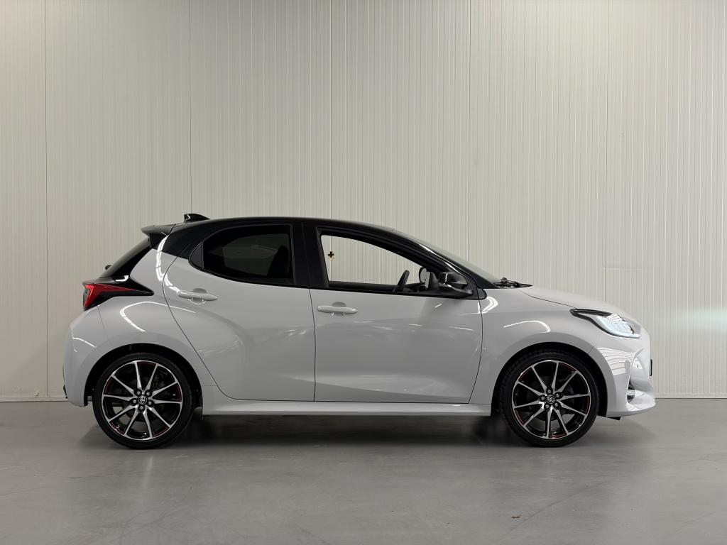 Toyota Yaris 1.5 hyb. gr sport