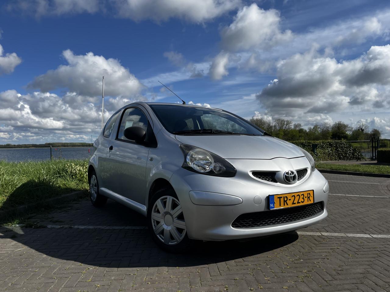 Toyota Aygo 1.0 | 150dkm | Zeer netjes | Zilver