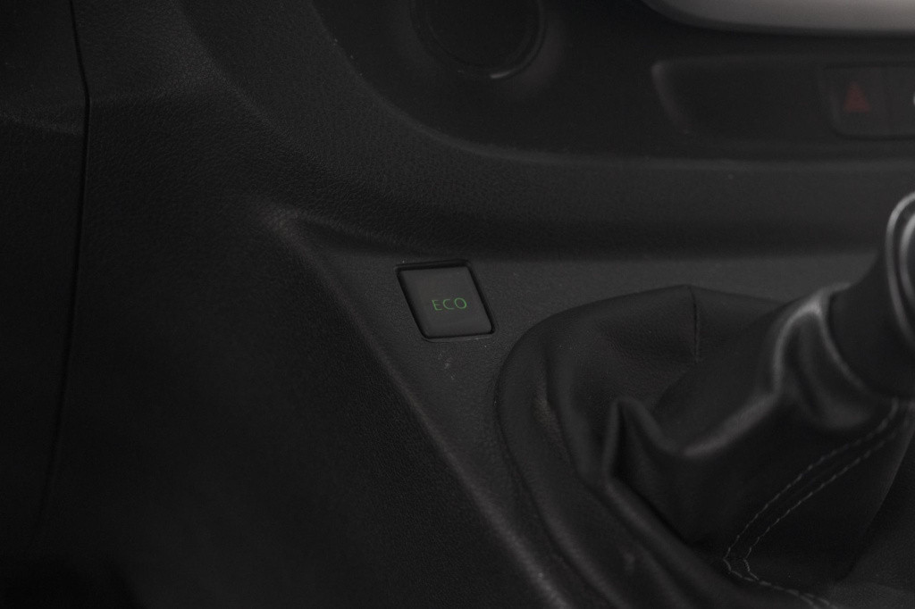 Renault Trafic 2.0 dci 120 t27 l1h1 work edition | trekhaak | apple carplay