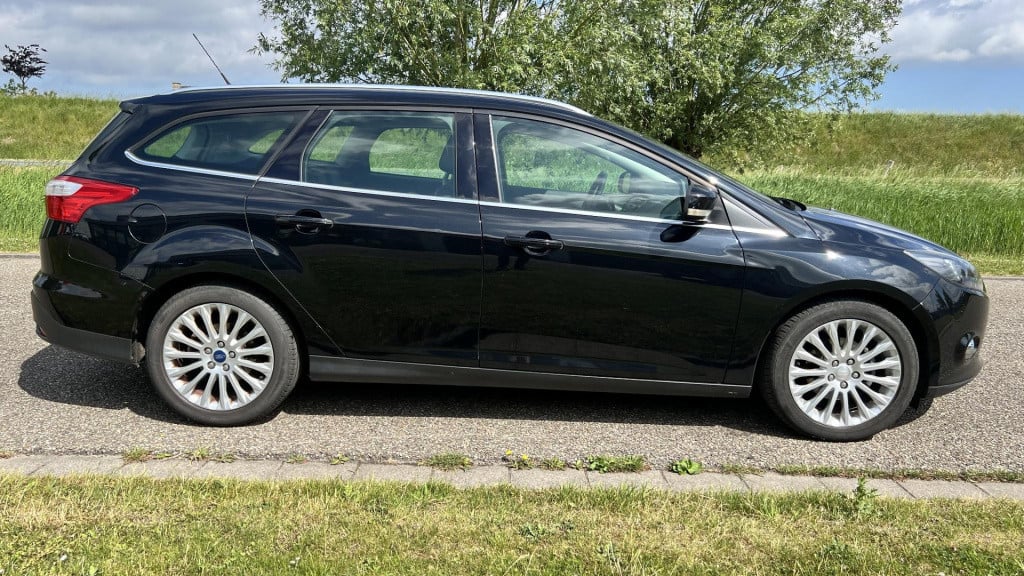 Ford Focus wagon 1.0 ecoboost titanium