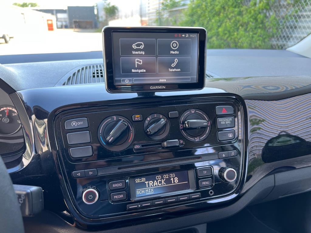 Volkswagen UP! 1.0 move up! bluemotion