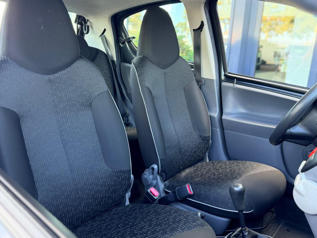 Peugeot 107 1.0-12v xs * airco * carplay * nap * 5 deurs