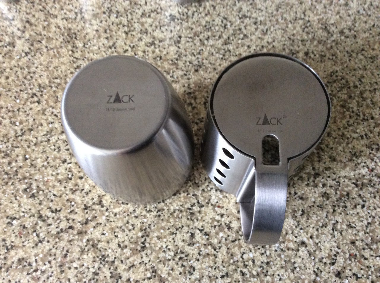 ZACK 18/10 Stainless Steel.   Tandenborstelhouder, 2x beker en 2x houder.