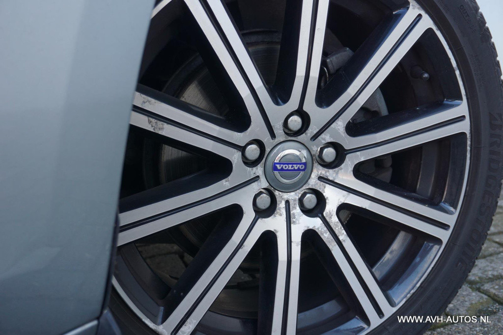 Volvo S60 1.6 t3 momentum