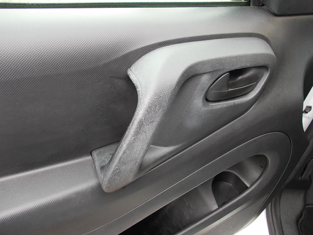 Peugeot Partner 1.6 hdi airco, cruise contr., pdc, schuifdeur