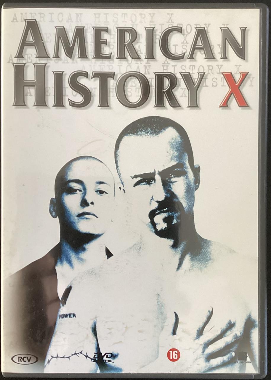 10 DVD’s o.a. Sopranos en Pulp Fiction