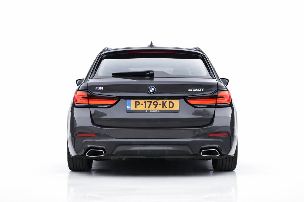 BMW 5 Serie touring 520i m-sport | laserlight | nap | dealer onderhouden | 