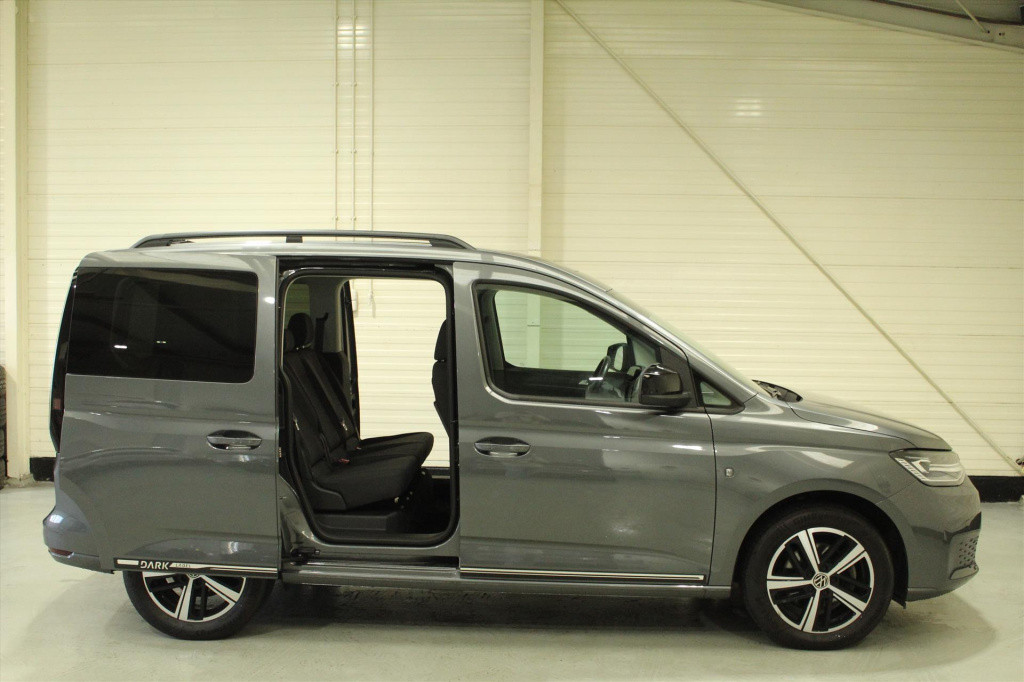 Volkswagen Caddy 1.5 tsi 114pk l1h1 dark label