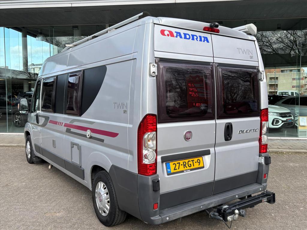 Adria Onbekend twin 2.3 d 600 sp buscamper| luifel| keuken|toilet