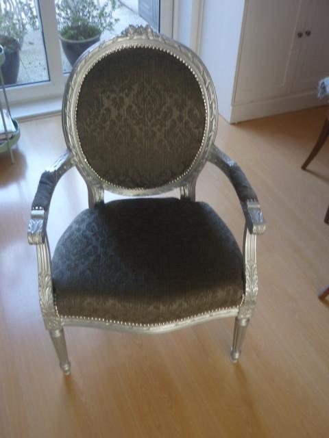 Stoeltje oud hollands brocant in grijs en zilver