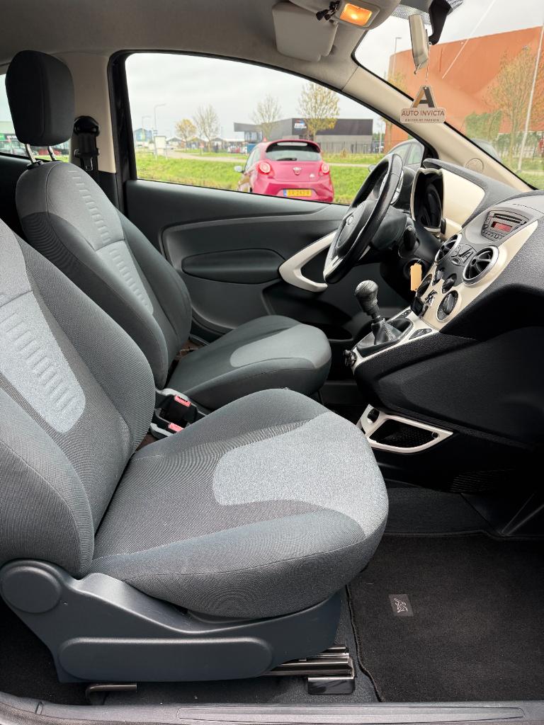 Ford KA 1.2 - titanium - airco