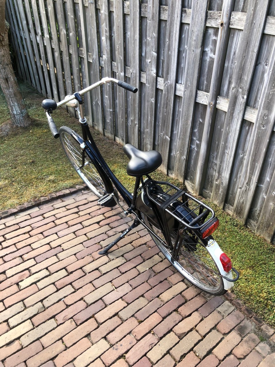 Zwarte Gazelle omafiest framehoogte 58 cm wielmaat 28 inch.