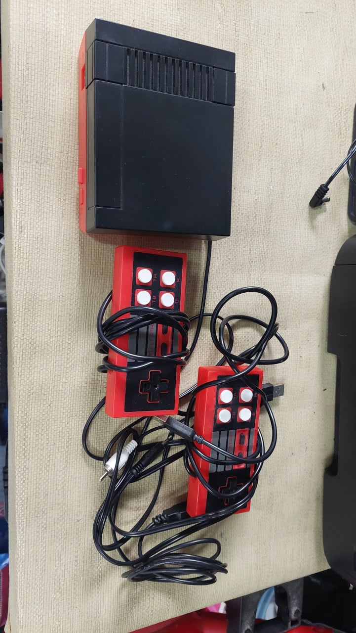 Retro console