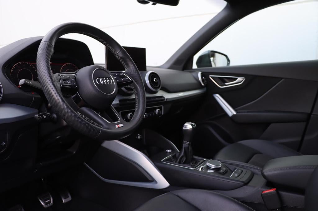 Audi Q2 30 tfsi s-line edition 110pk