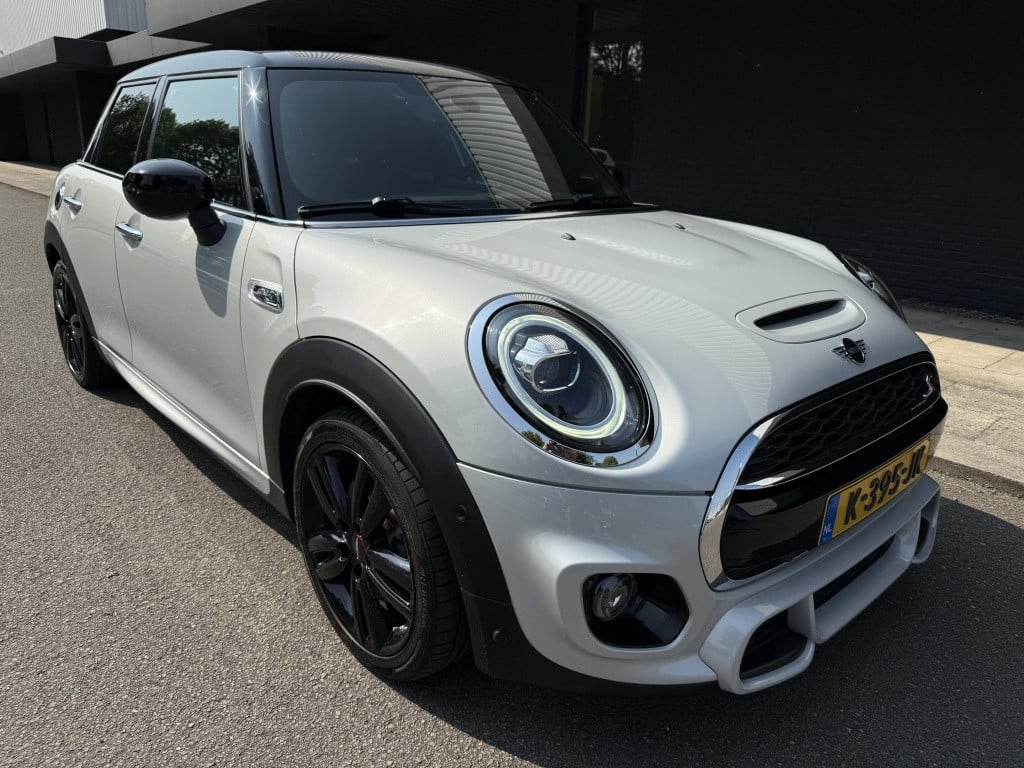 Mini Cooper mini 2.0 // serious business pack // nieuwstaat // 5 deurs /