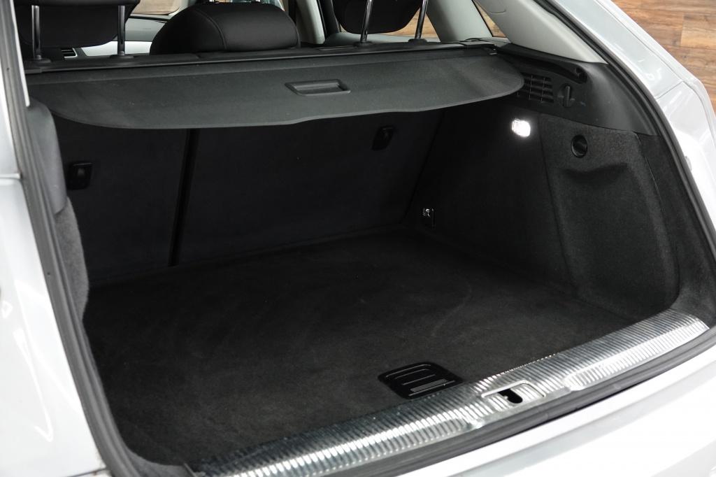 Audi Q3 1.4 tfsi | cruise | keyless | led |