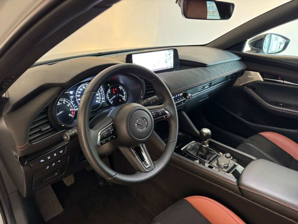 Mazda 3 2.0 e-skyactiv-g m hybrid 122 homura