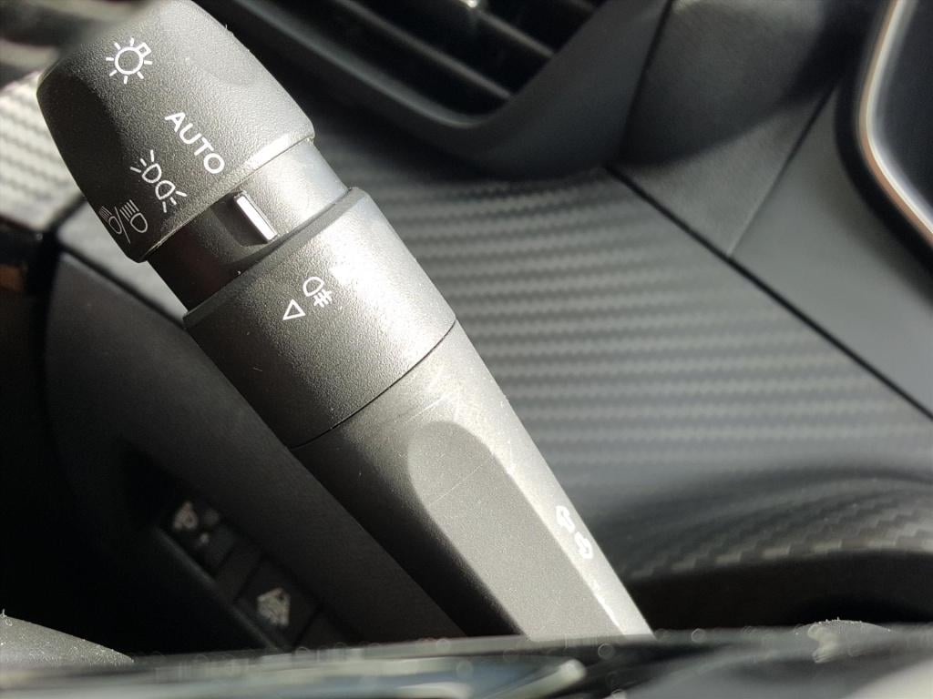 Peugeot 208 1.2 active 75pk navigatie | apple carplay & android auto | airc