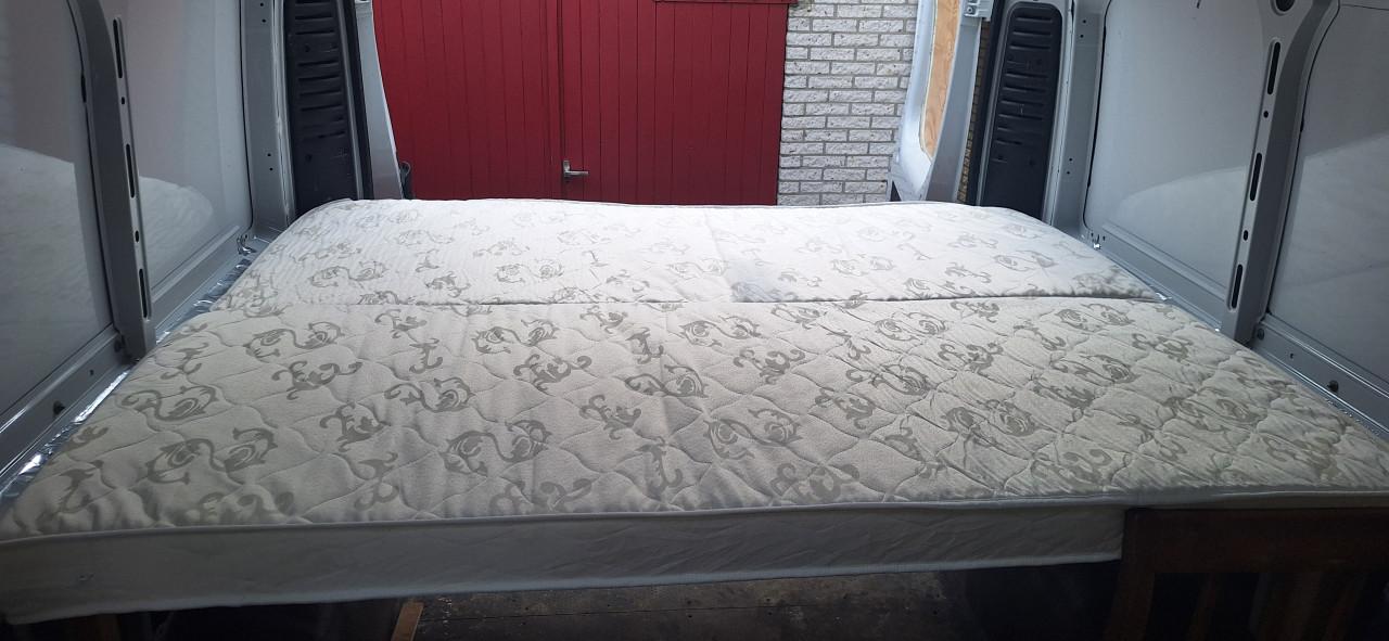 Camperinrichting Ducato met extra zitplaatsen