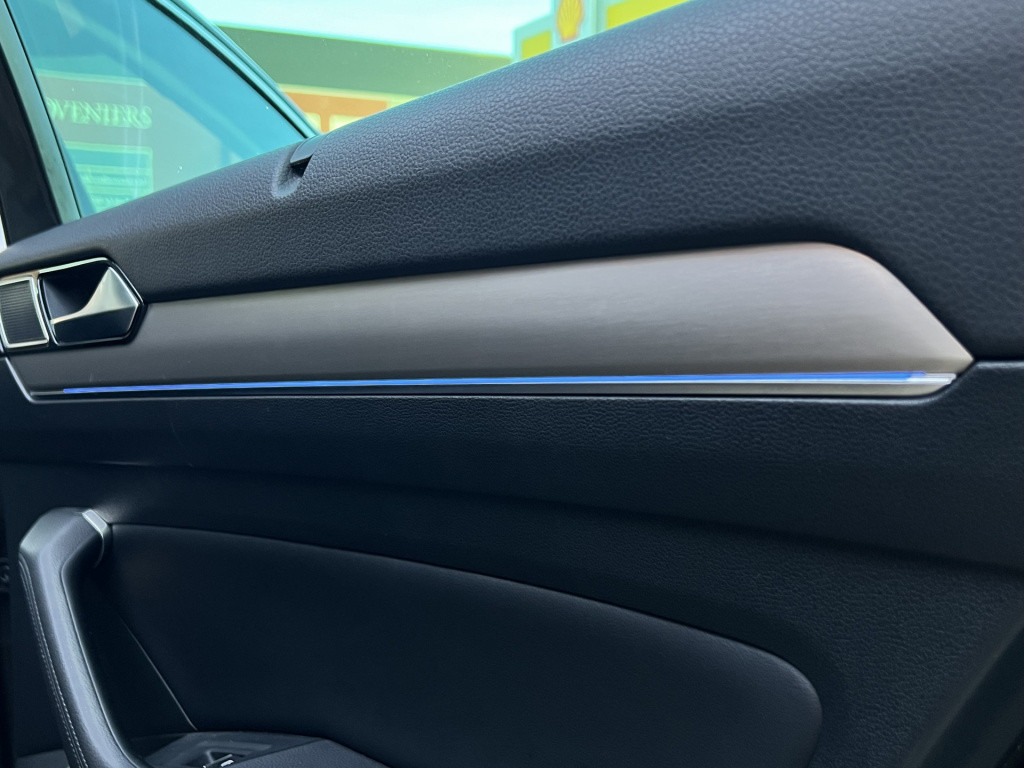 Volkswagen Passat variant highline automaat | bluetooth | camera | lederen 