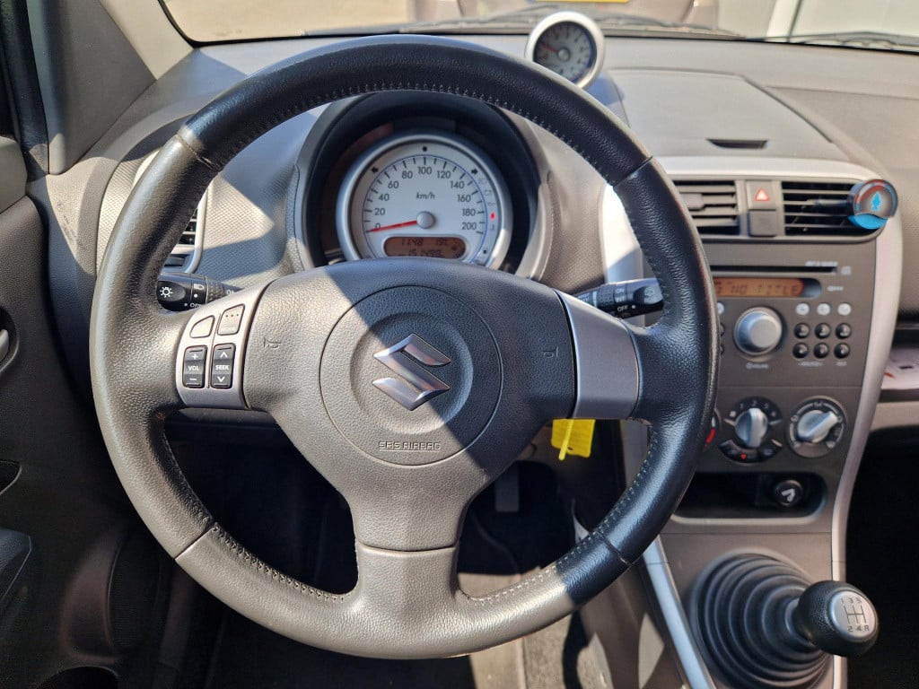 Suzuki Splash 1.0 exclusive