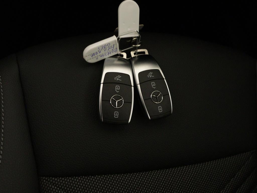 Mercedes-Benz Cla 180 star edition | dodehoekassistent | parkeerpakket met