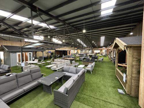 Ruime keuze uit verschillende soorten en maten tuinmeubels