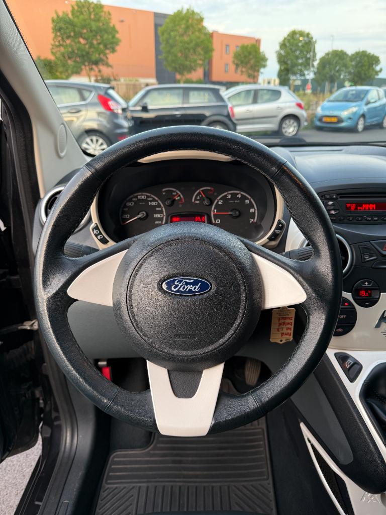 Ford KA 1.2 titanium - full option - lage kmstand